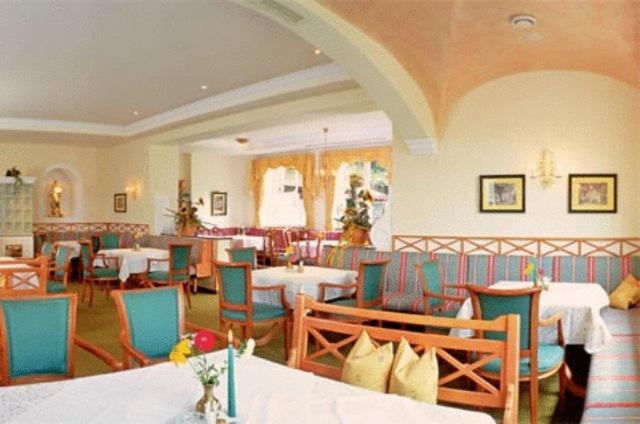 Wohlfuehlresort Und Feriengut Martinerhof Sankt Martin am Tennengebirge Bagian luar foto