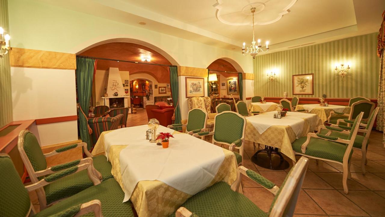 Wohlfuehlresort Und Feriengut Martinerhof Sankt Martin am Tennengebirge Bagian luar foto