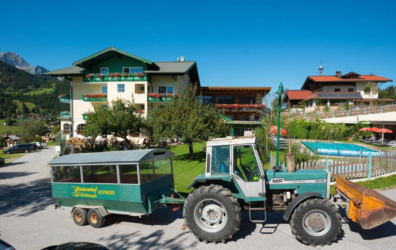Wohlfuehlresort Und Feriengut Martinerhof Sankt Martin am Tennengebirge Bagian luar foto